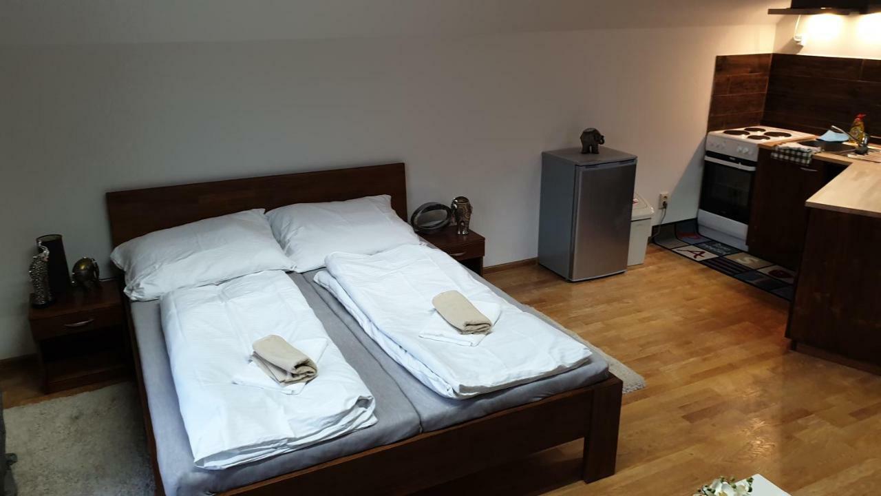 Relax Penzion U Adama Dolna Tizina Luaran gambar